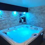 Chateau De La Sagesse Apartment *