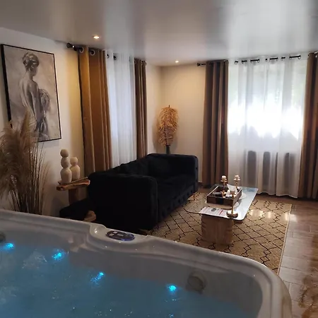 Chateau De La Sagesse *